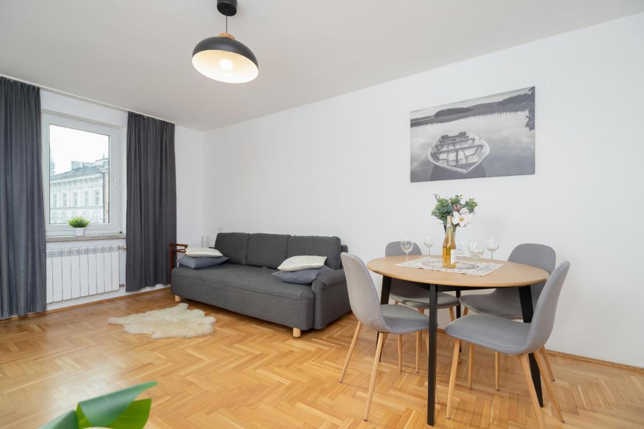 Jozefinska Apartment With Balcony Cracow By Noclegi Renters คราคูฟ ภายนอก รูปภาพ