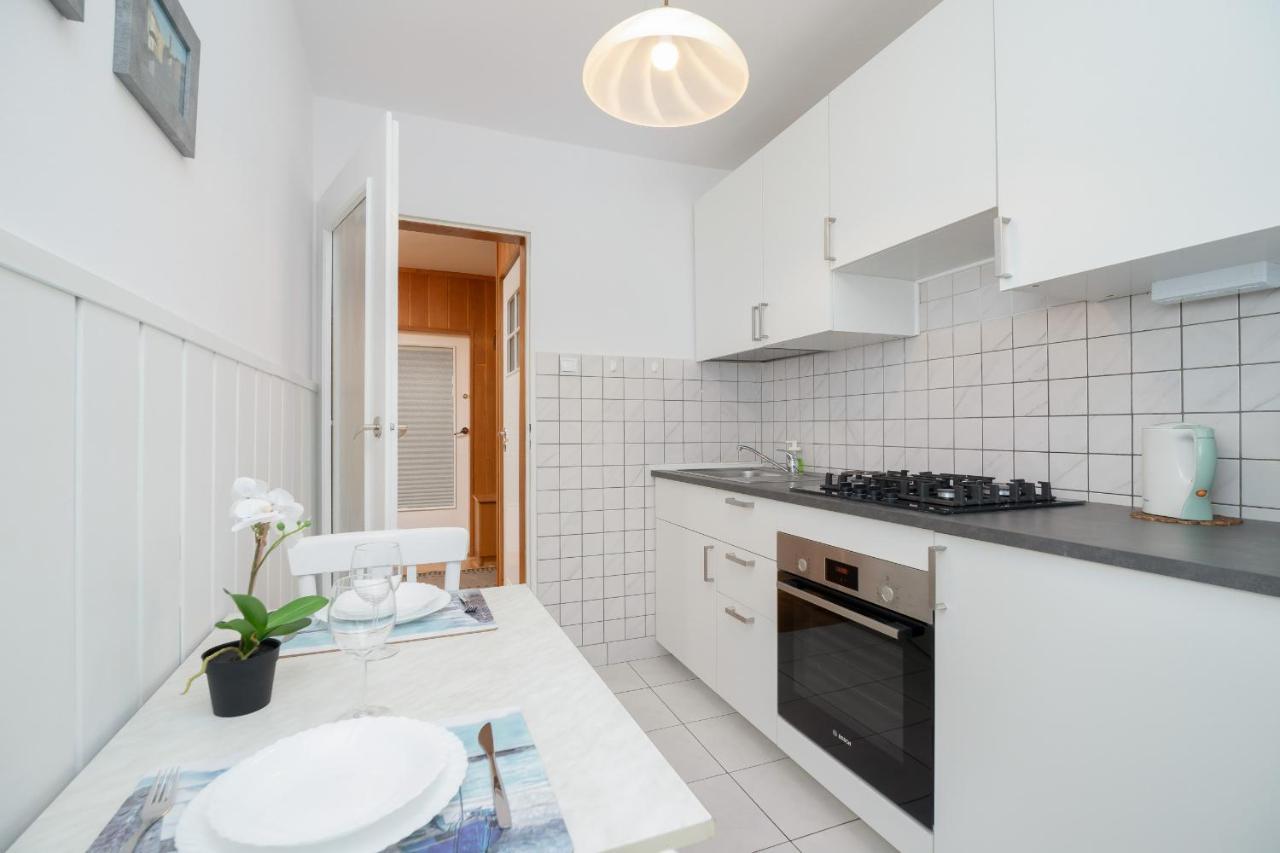 Jozefinska Apartment With Balcony Cracow By Noclegi Renters คราคูฟ ภายนอก รูปภาพ