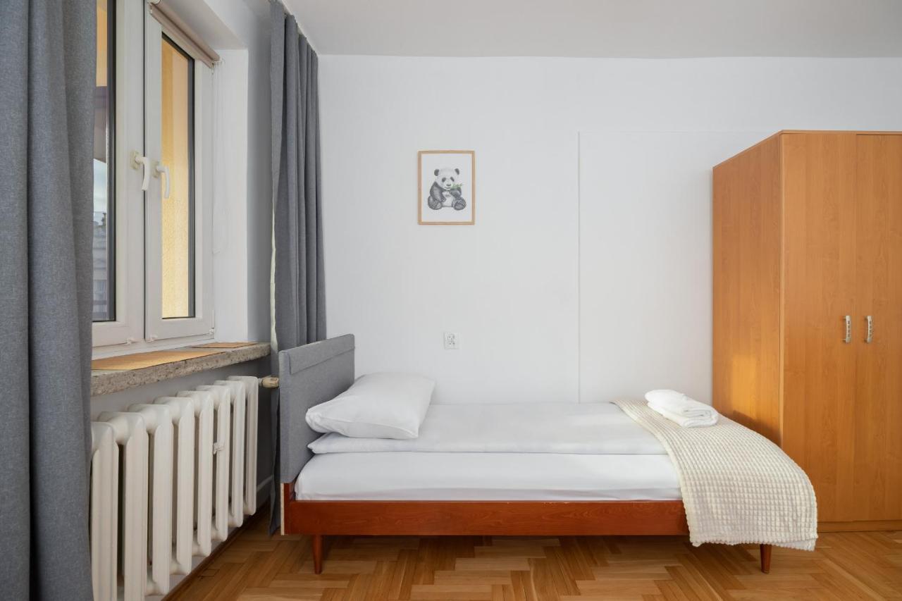 Jozefinska Apartment With Balcony Cracow By Noclegi Renters คราคูฟ ภายนอก รูปภาพ